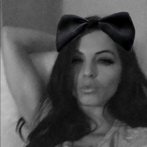 Meet your Posher, Ceejay - Picture 3 of 4